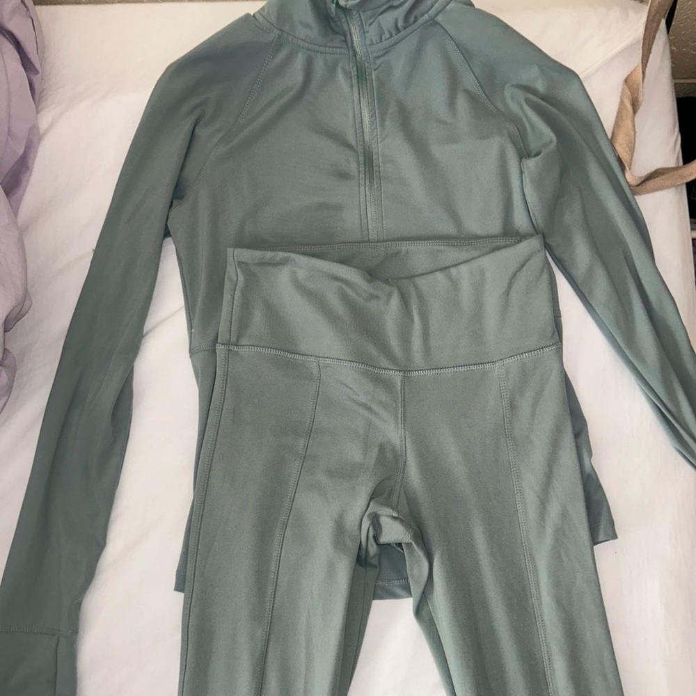 Jockey Set - Activewear Palm Court color